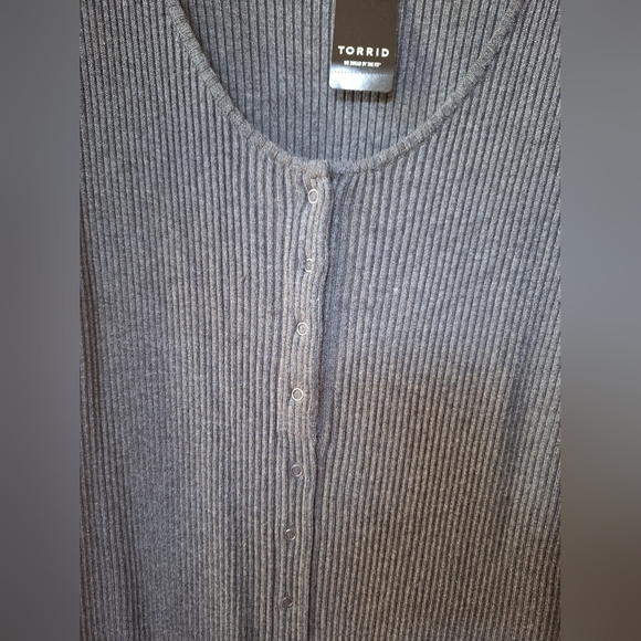 NWT Torrid Midi Rib Knit Snap Front Dress. Charcoal gray. Womens size 3 - Picture 4 of 6